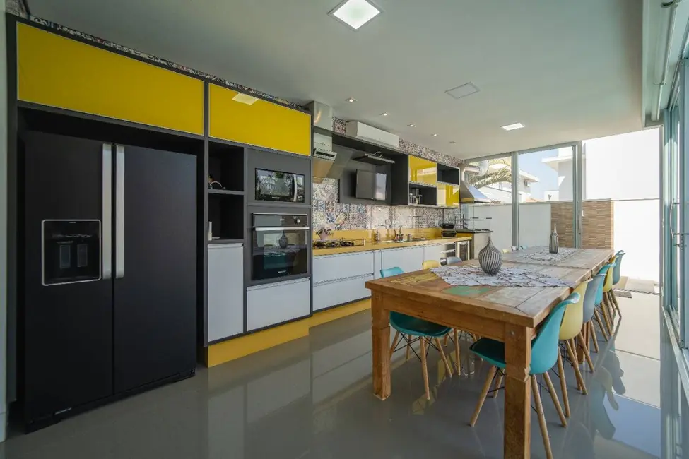 Foto 3 de Sobrado com 3 quartos à venda, 420m2 em Sao Pedro - SP