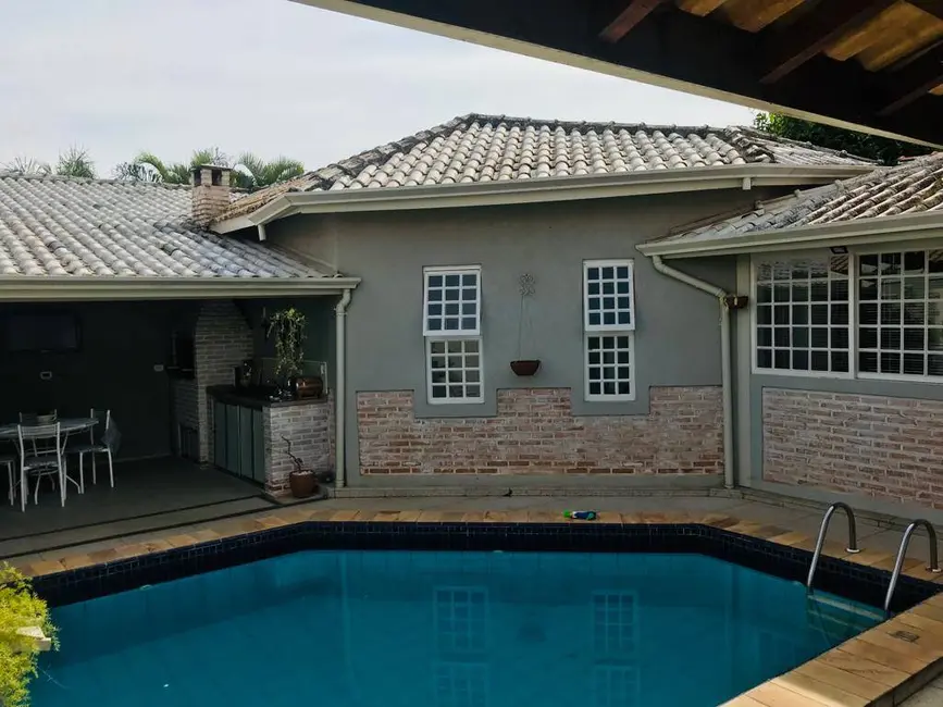 Foto 1 de Casa à venda, 302m2 em Santa Cruz, Sao Pedro - SP