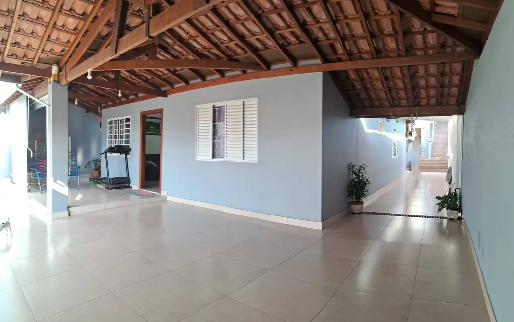 Foto 1 de Casa com 2 quartos à venda, 275m2 em Sao Pedro - SP