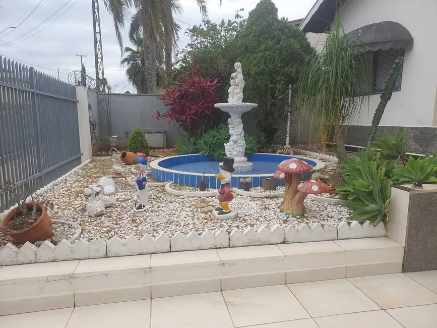 Foto 2 de Casa com 3 quartos à venda, 1000m2 em Sao Pedro - SP