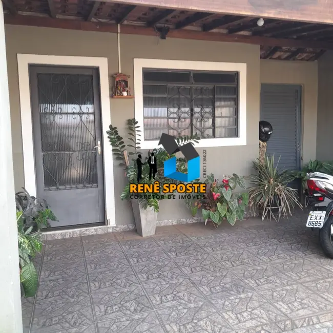 Foto 2 de Casa com 4 quartos à venda, 250m2 em Sao Pedro - SP
