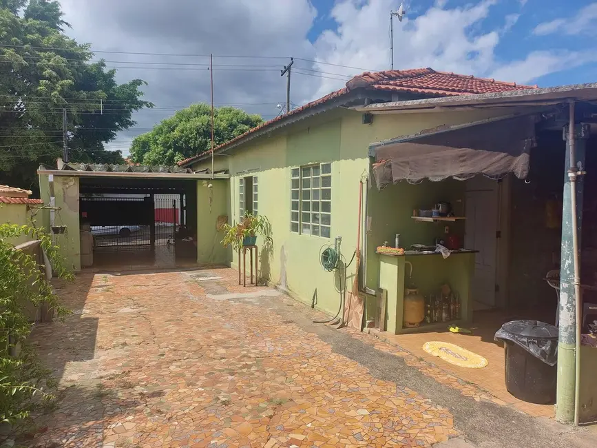 Foto 1 de Casa com 3 quartos à venda, 300m2 em Sao Pedro - SP