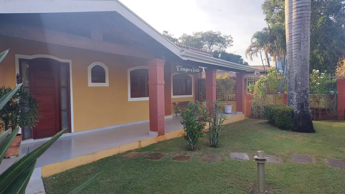 Foto 2 de Chácara com 4 quartos à venda, 3000m2 em Sao Pedro - SP