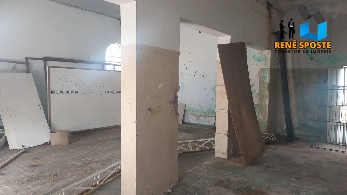 Foto 3 de Armazém / Galpão à venda, 250m2 em Sao Pedro - SP