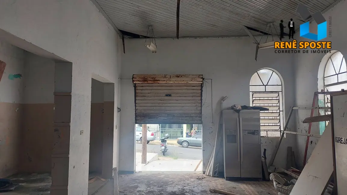 Foto 2 de Armazém / Galpão à venda, 250m2 em Sao Pedro - SP