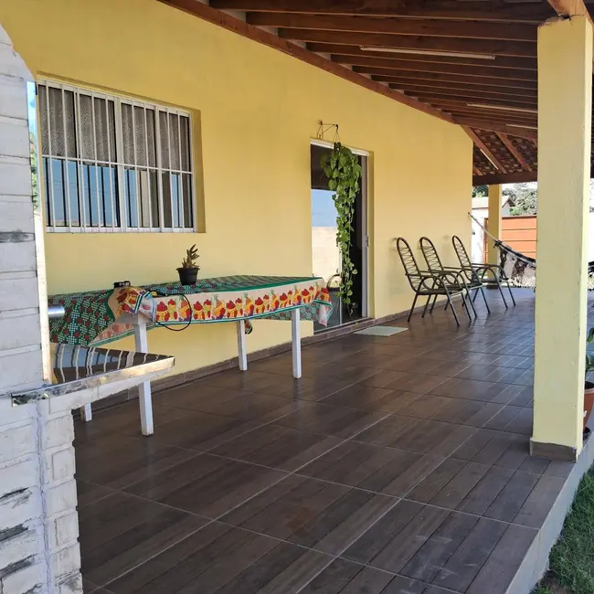 Foto 3 de Casa com 3 quartos à venda, 725m2 em Sao Pedro - SP