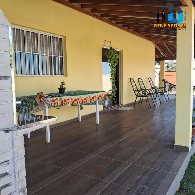 Foto 3 de Casa com 3 quartos à venda, 725m2 em Sao Pedro - SP