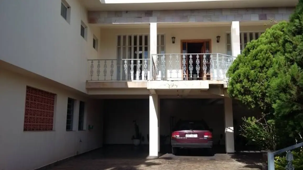 Foto 1 de Sobrado com 5 quartos à venda, 1060m2 em Sao Pedro - SP