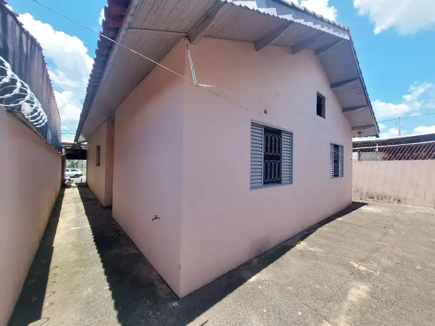 Foto 2 de Casa com 4 quartos à venda, 251m2 em Sao Pedro - SP