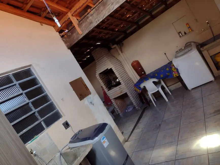 Foto 4 de Casa com 3 quartos à venda, 200m2 em Sao Pedro - SP