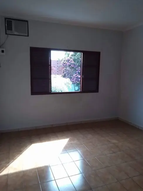 Foto 8 de Casa com 5 quartos à venda, 330m2 em Sao Pedro - SP