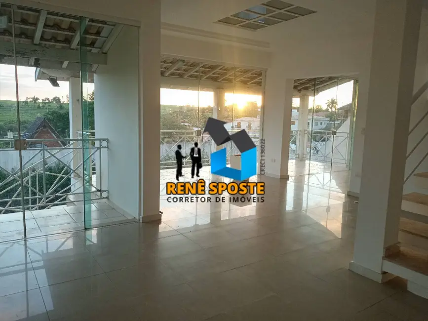 Foto 3 de Sobrado com 3 quartos à venda, 425m2 em Centro, Aguas De Sao Pedro - SP