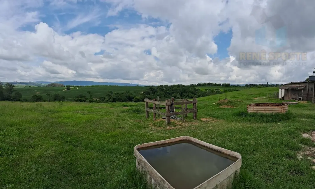 Foto 4 de Sítio / Rancho com 2 quartos à venda, 8m2 em Sao Pedro - SP