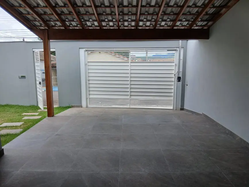 Foto 2 de Casa com 3 quartos à venda, 261m2 em Sao Pedro - SP