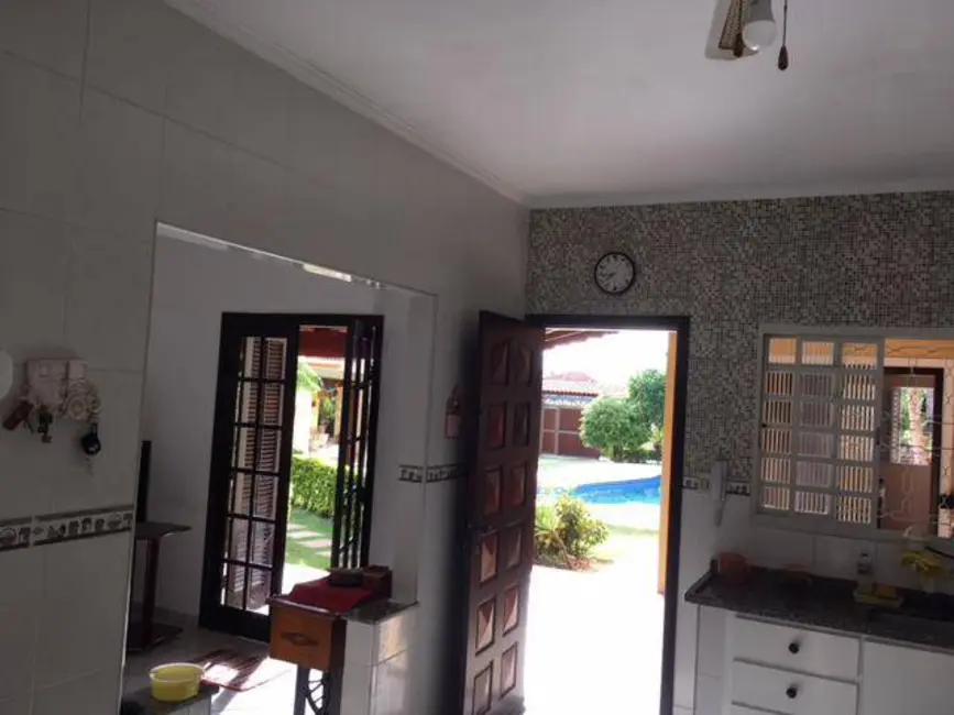 Foto 2 de Sobrado com 5 quartos à venda, 449m2 em Sao Pedro - SP