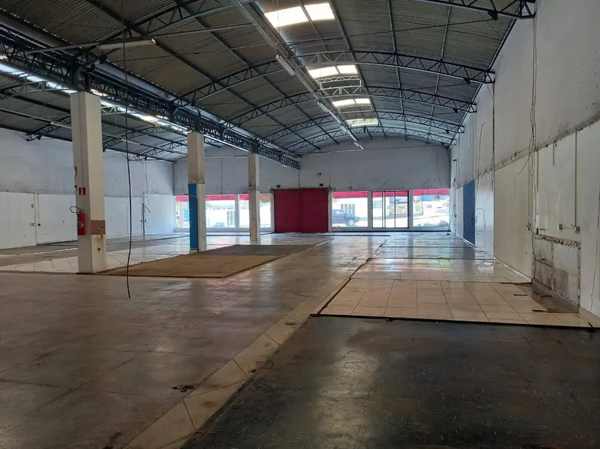 Foto 1 de Sala Comercial à venda, 820m2 em Sao Pedro - SP