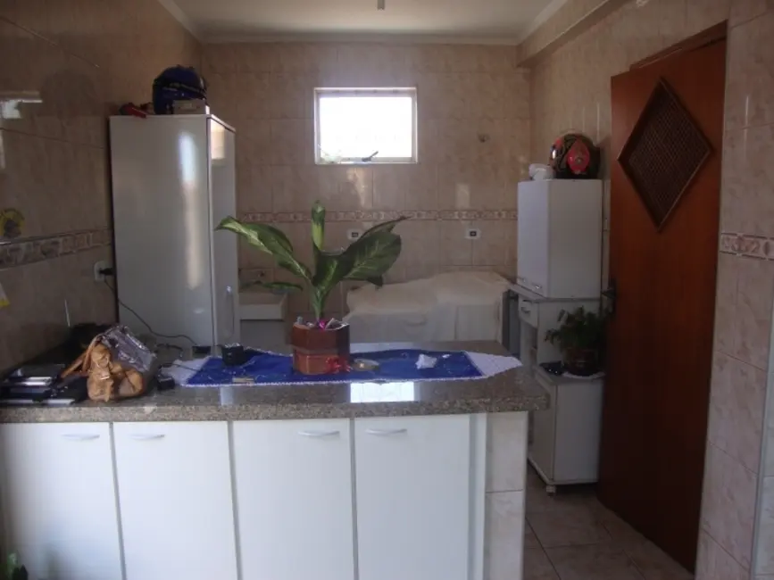 Foto 9 de Sobrado com 4 quartos à venda, 290m2 em Sao Pedro - SP