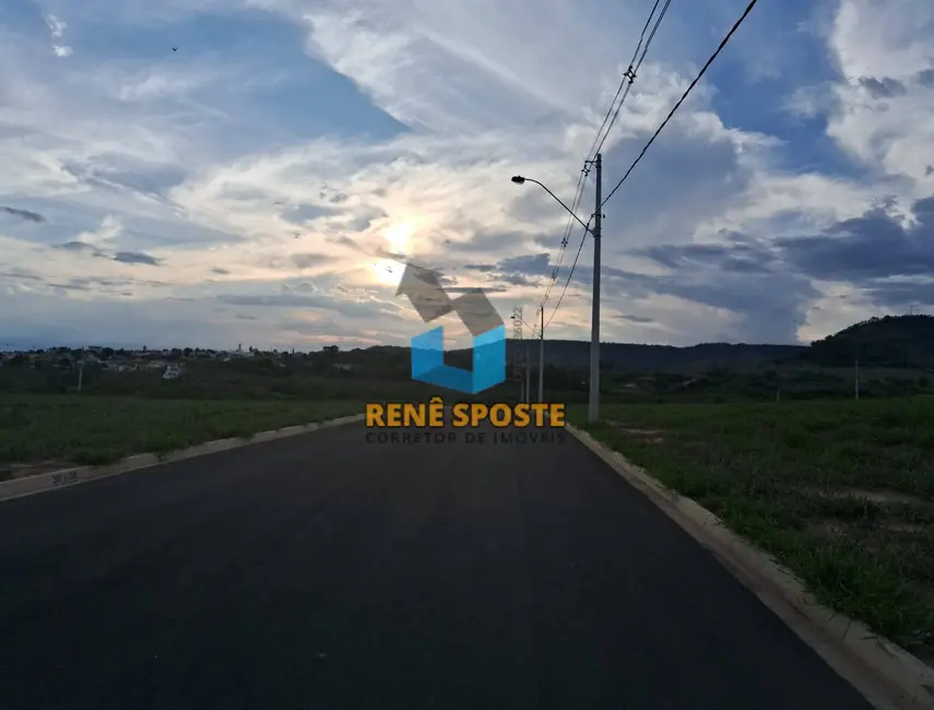 Foto 3 de Terreno / Lote à venda, 300m2 em Sao Pedro - SP