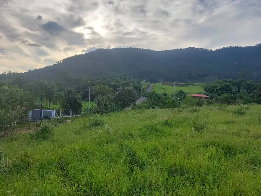 Foto 1 de Terreno / Lote à venda, 5000m2 em Sao Pedro - SP