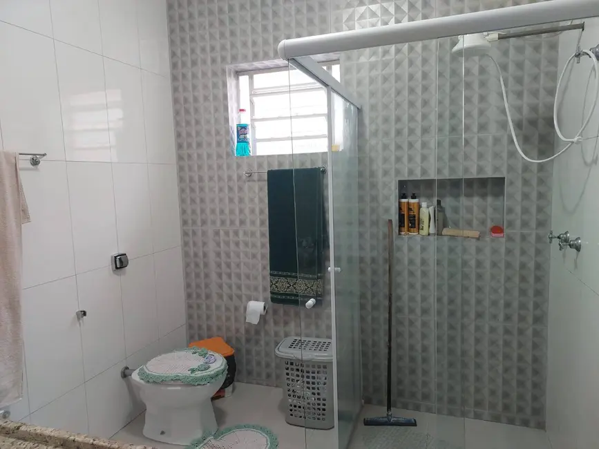 Foto 9 de Casa com 2 quartos à venda, 275m2 em Sao Pedro - SP