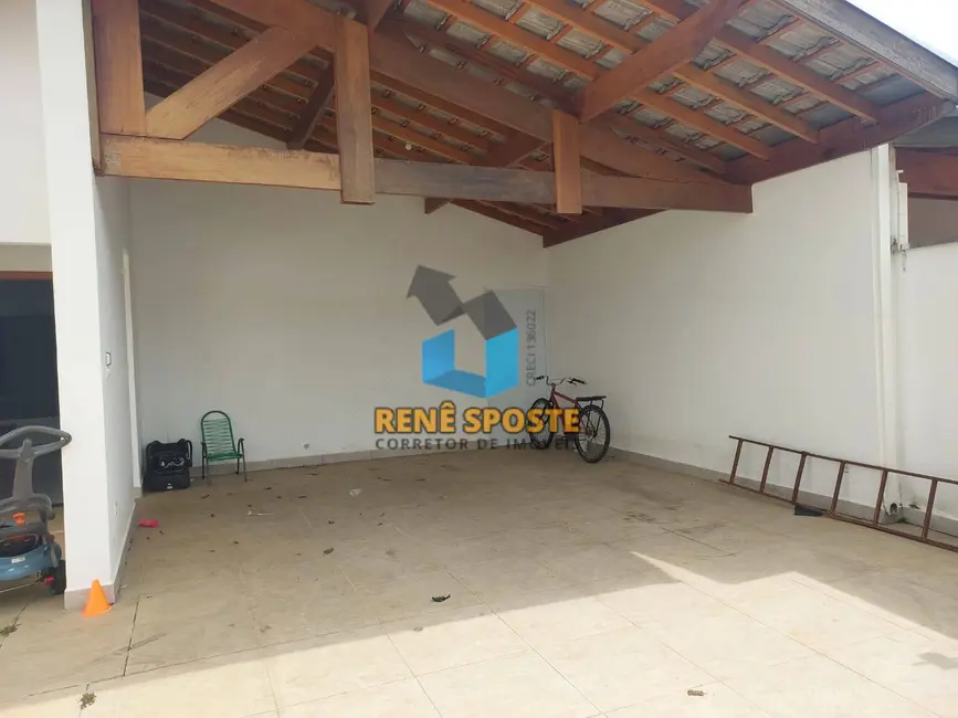 Foto 2 de Casa com 3 quartos à venda, 303m2 em Sao Pedro - SP