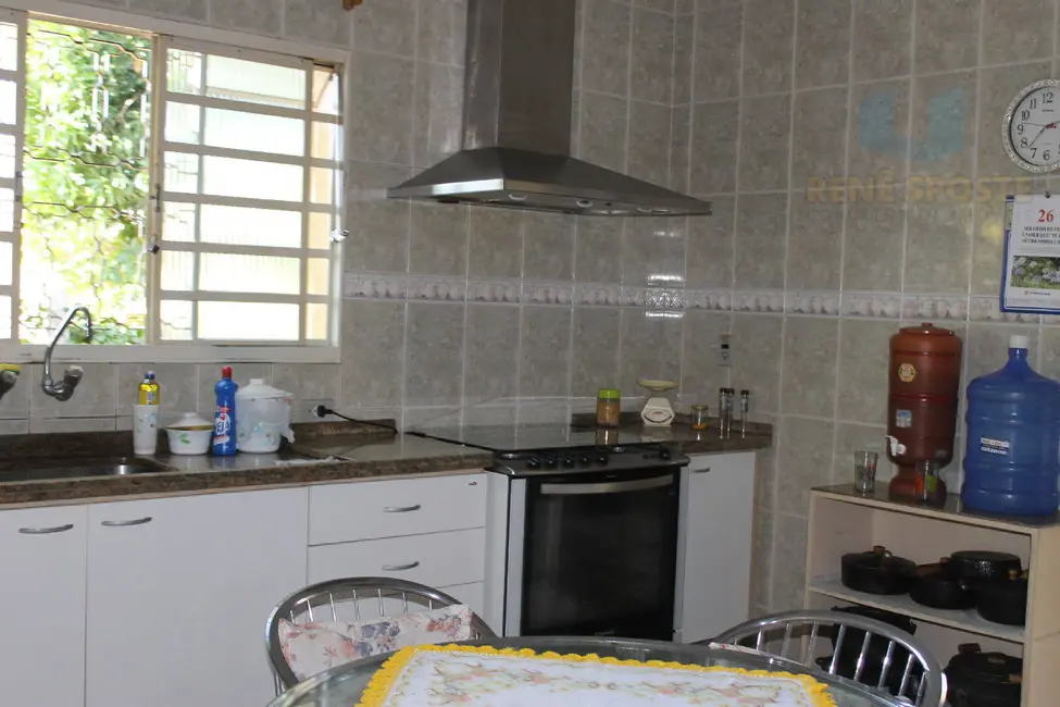 Foto 3 de Casa com 3 quartos à venda, 704m2 em Sao Pedro - SP