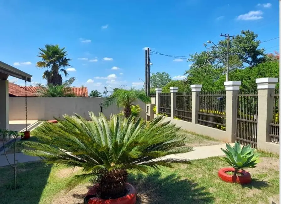 Foto 2 de Casa com 3 quartos à venda, 751m2 em Sao Pedro - SP