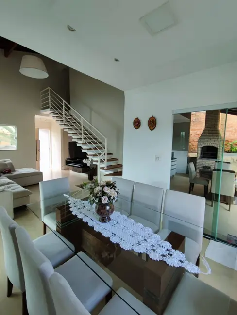 Foto 6 de Casa com 3 quartos à venda, 300m2 em Sao Pedro - SP