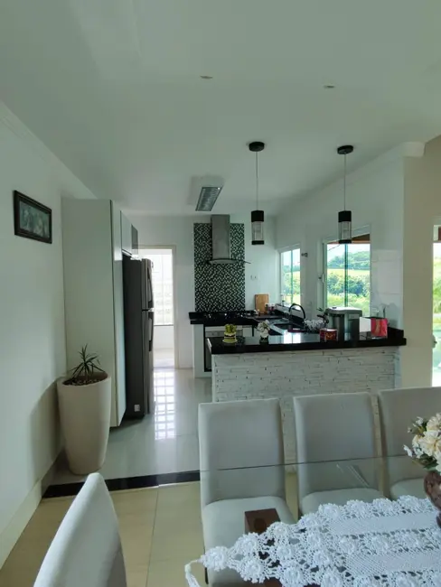 Foto 8 de Casa com 3 quartos à venda, 300m2 em Sao Pedro - SP