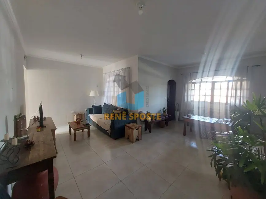 Foto 8 de Casa com 4 quartos à venda, 300m2 em Sao Pedro - SP