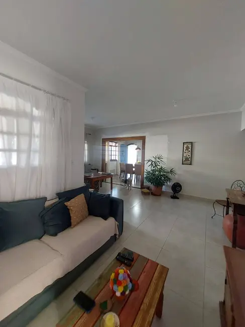 Foto 9 de Casa com 4 quartos à venda, 300m2 em Sao Pedro - SP
