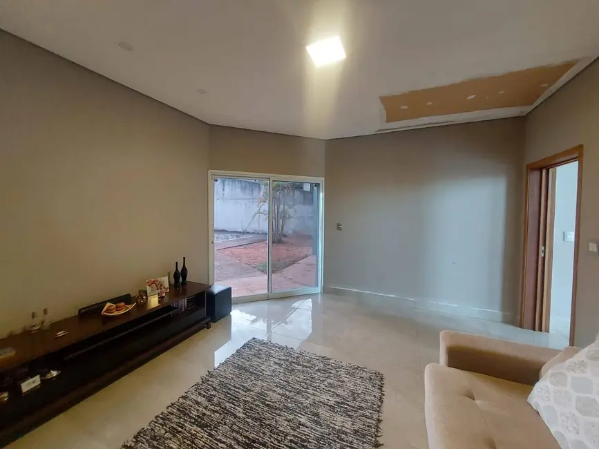 Foto 9 de Sobrado com 4 quartos à venda, 1000m2 em Sao Pedro - SP