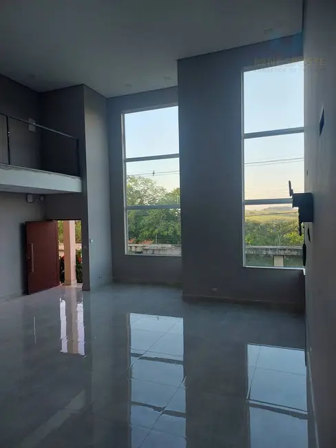 Foto 3 de Sobrado com 4 quartos à venda, 1000m2 em Sao Pedro - SP