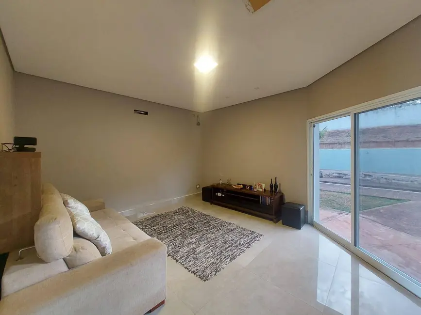 Foto 8 de Sobrado com 4 quartos à venda, 1000m2 em Sao Pedro - SP