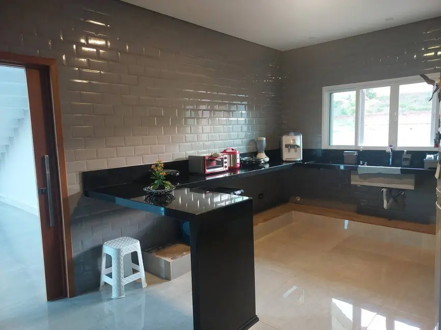 Foto 6 de Sobrado com 4 quartos à venda, 1000m2 em Sao Pedro - SP