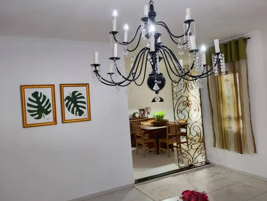 Foto 6 de Casa com 3 quartos à venda, 307m2 em Sao Pedro - SP