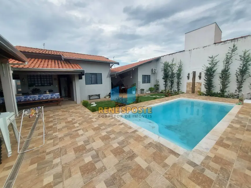 Foto 2 de Casa com 3 quartos à venda, 1000m2 em Sao Pedro - SP