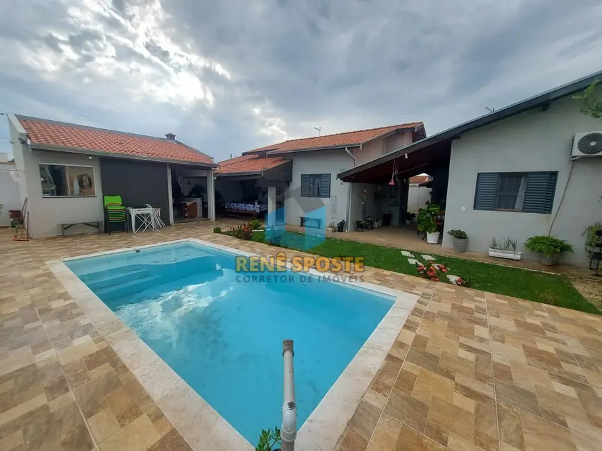 Foto 1 de Casa com 3 quartos à venda, 1000m2 em Sao Pedro - SP