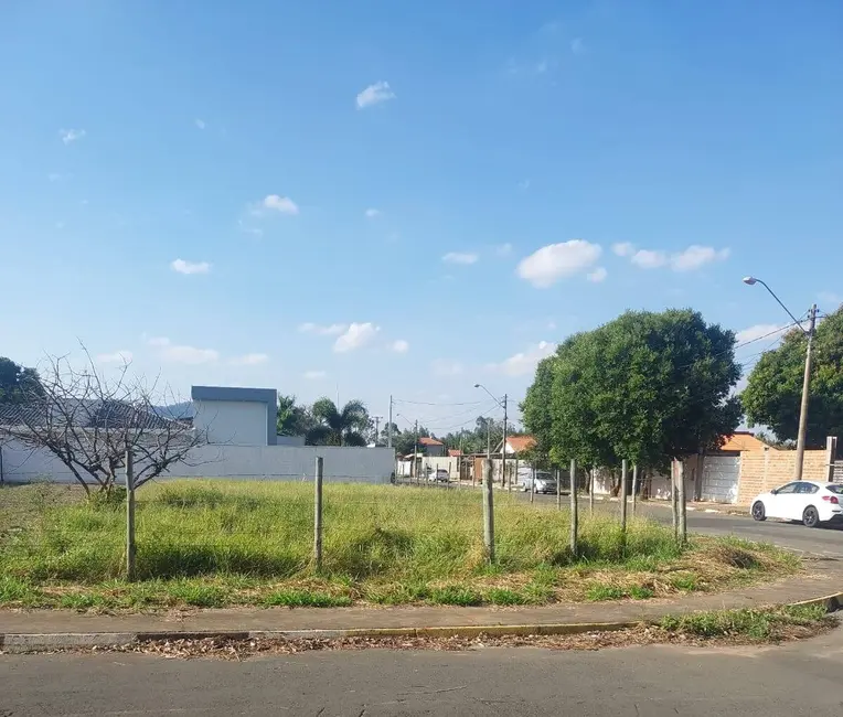 Foto 1 de Terreno / Lote à venda, 537m2 em Sao Pedro - SP