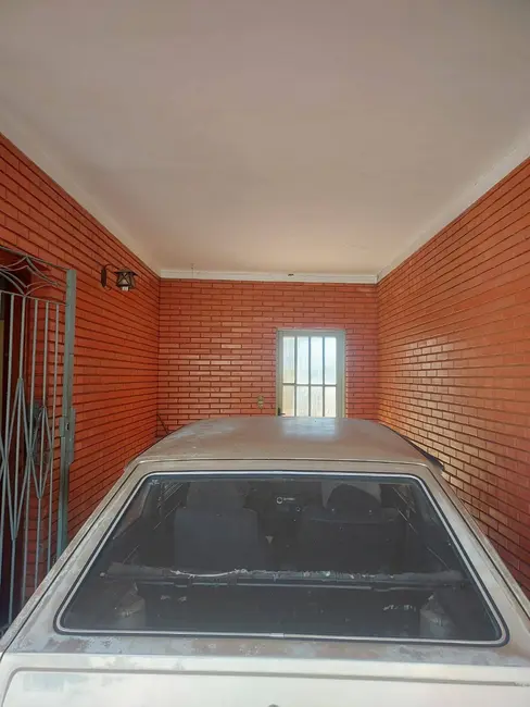 Foto 2 de Casa com 3 quartos à venda, 330m2 em Sao Pedro - SP