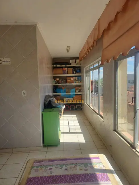 Foto 9 de Casa com 3 quartos à venda, 330m2 em Sao Pedro - SP