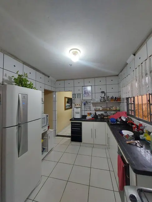 Casa com 3 quartos à venda, 270m2 em Theodoro de Souza Barros, Sao Pedro - SP - imagem 5 Foto 5 de Casa com 3 quartos à venda, 270m2 em Theodoro de Souza Barros, Sao Pedro - SP
