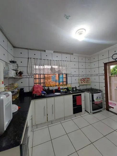 Foto 4 de Casa com 3 quartos à venda, 270m2 em Theodoro de Souza Barros, Sao Pedro - SP