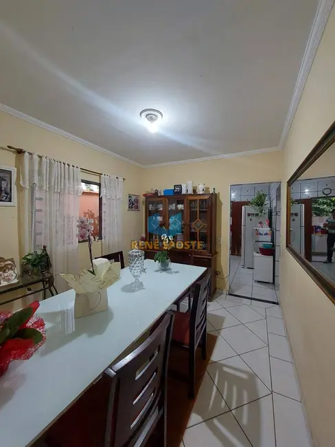 Foto 6 de Casa com 3 quartos à venda, 270m2 em Theodoro de Souza Barros, Sao Pedro - SP