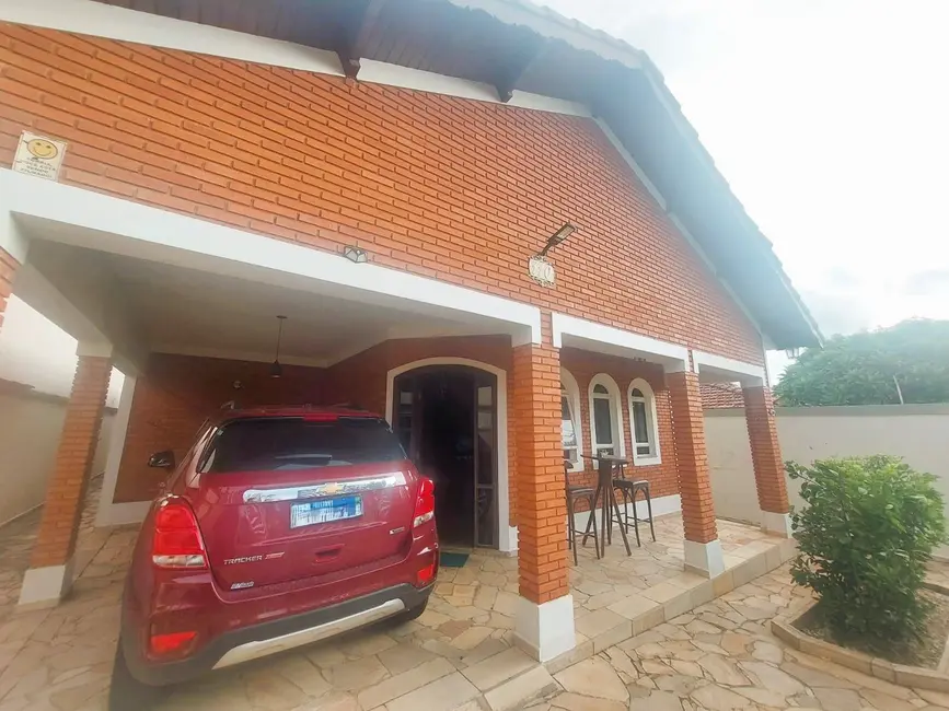 Foto 1 de Casa com 3 quartos à venda, 500m2 em Sao Pedro - SP