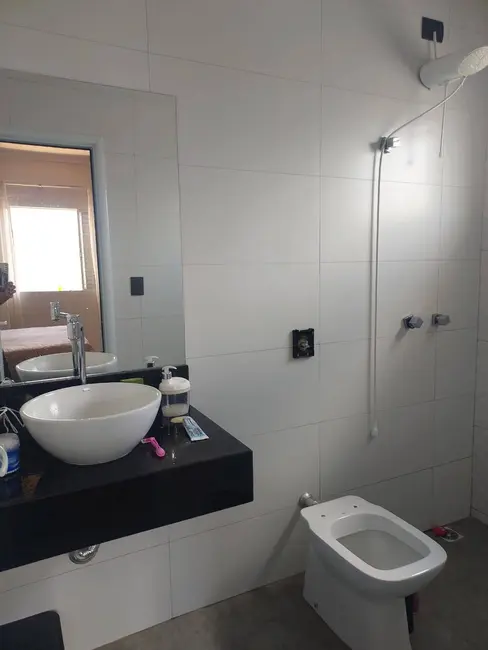 Foto 2 de Casa com 3 quartos à venda, 302m2 em Sao Pedro - SP