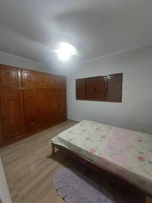 Foto 9 de Casa com 3 quartos à venda, 600m2 em Sao Pedro - SP