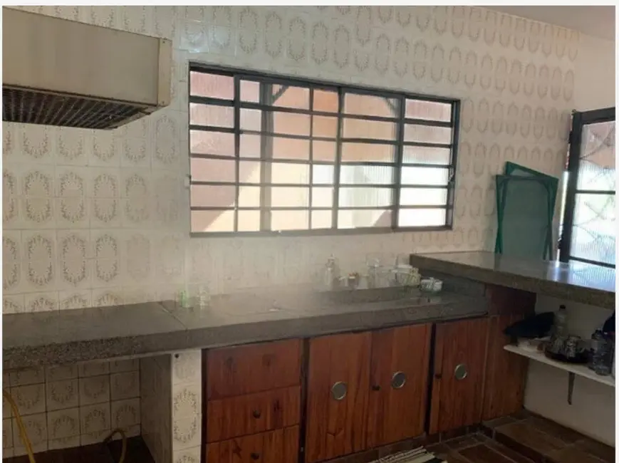 Foto 3 de Casa com 2 quartos à venda e para alugar, 1000m2 em Sao Pedro - SP