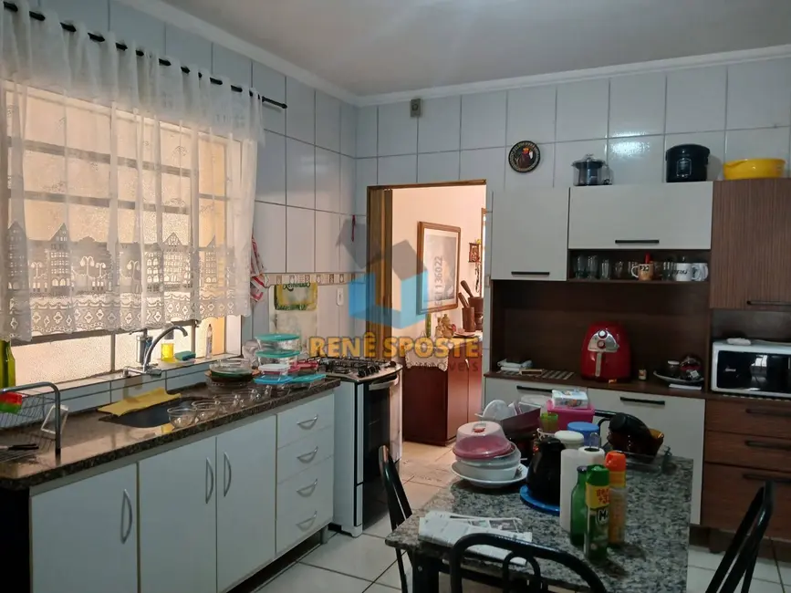 Foto 3 de Casa com 2 quartos à venda, 300m2 em Sao Pedro - SP
