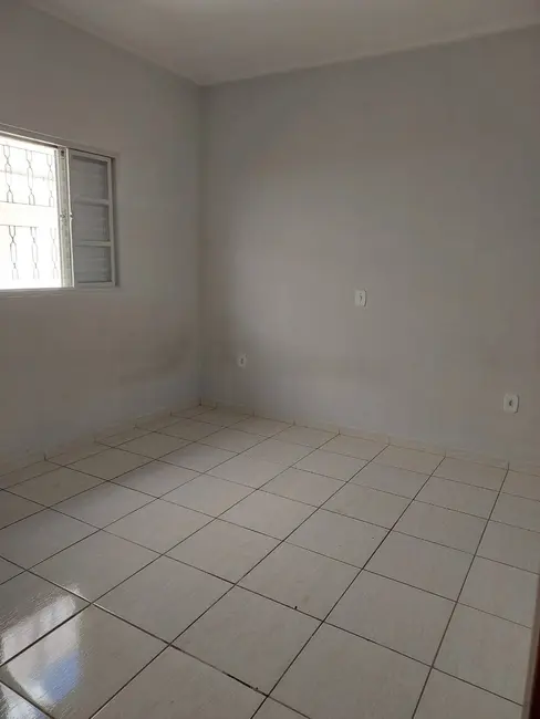 Foto 6 de Casa com 2 quartos à venda, 190m2 em Sao Pedro - SP